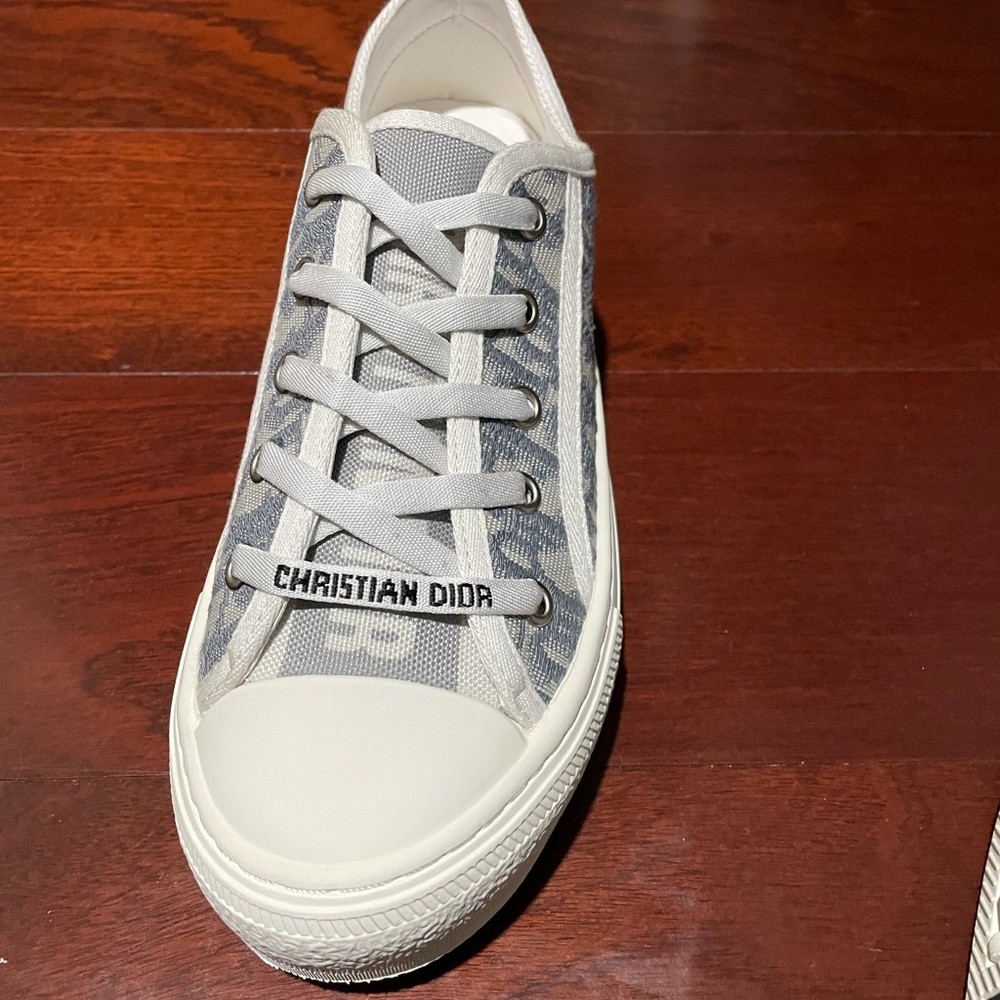 Size 38 so 8.5 but feels like an 8